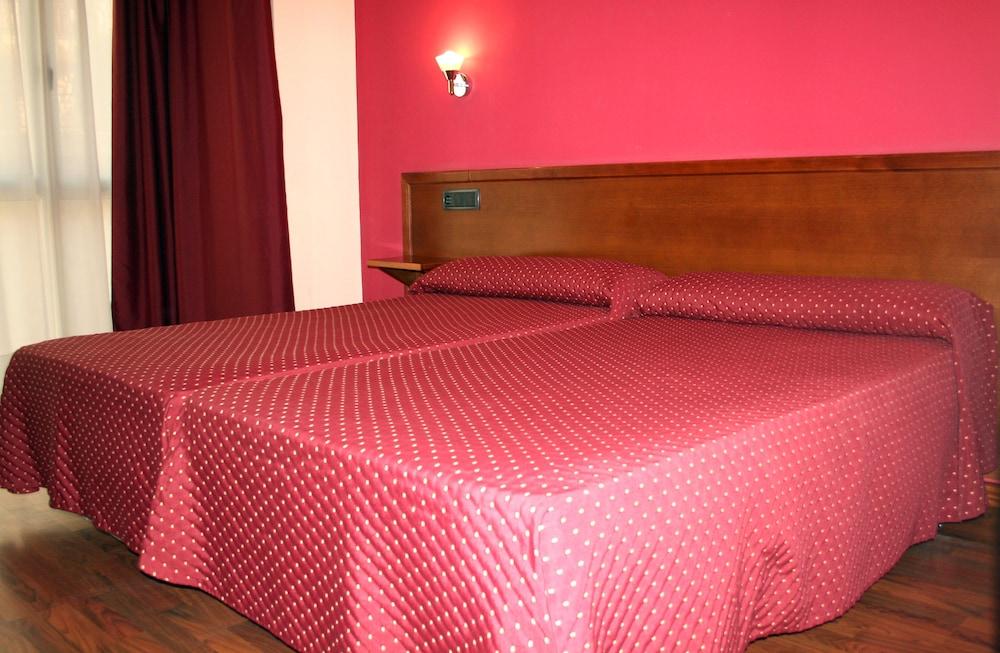 Hotel Virgen De Covadonga Кангас-де-Онис Экстерьер фото